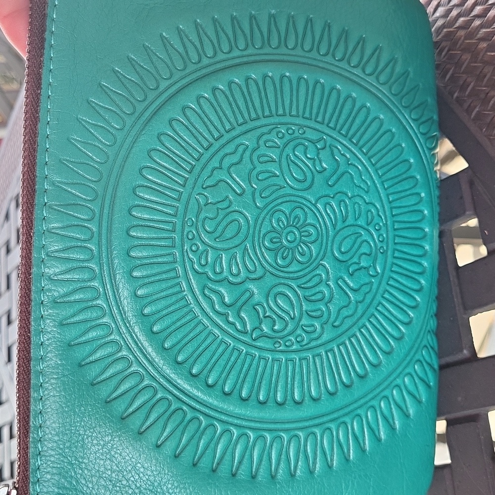 Patricia Nash Cassini Wristlet - Picture 6 of 10